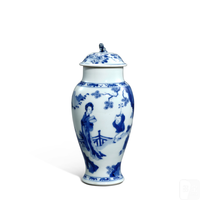 A blue and white 'lady and boy' baluster vase and cover, Qing dynasty, Kangxi period | 清康熙 青花仕女童子圖蓋瓶